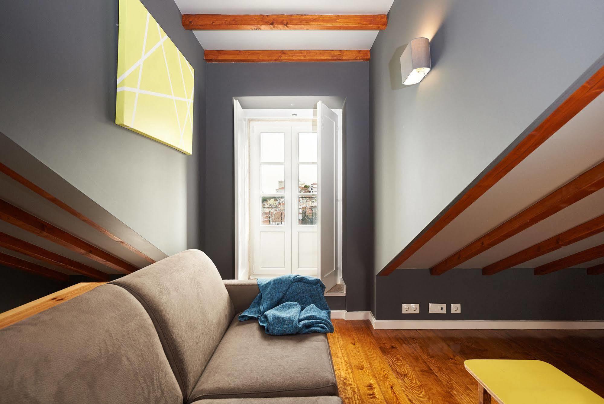 Hello Lisbon Alfama River Apartments Екстериор снимка