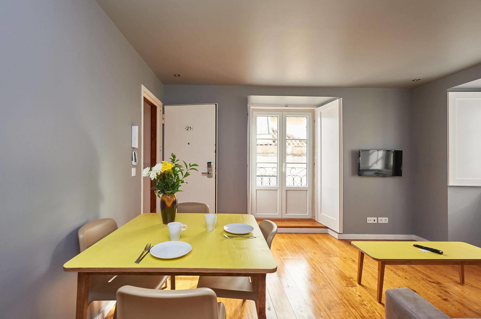 Hello Lisbon Alfama River Apartments Екстериор снимка